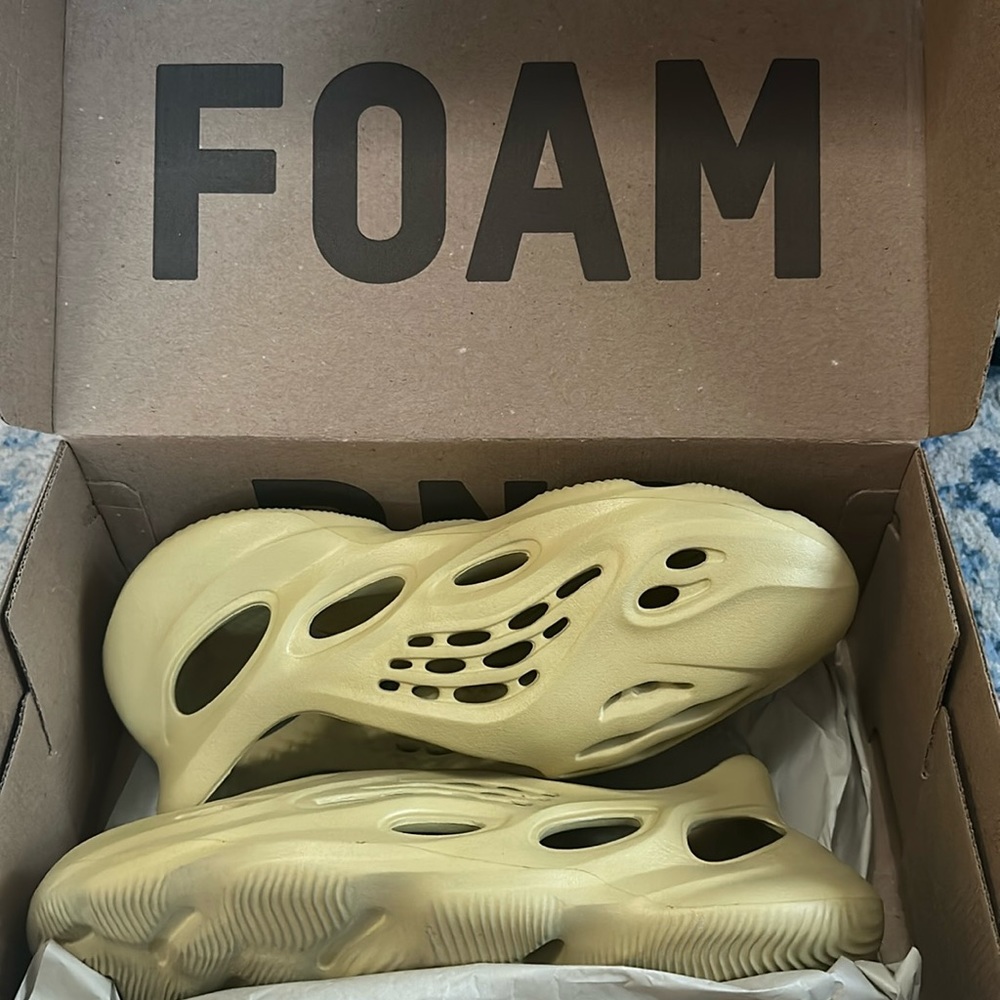 Yeezy Foam Runner